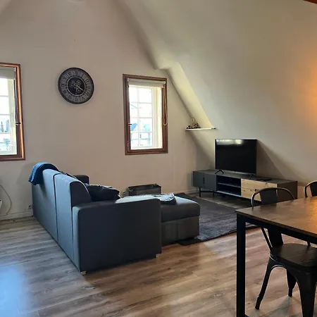 Le Heros - - Familial - Spacieux - Parking Public Proche